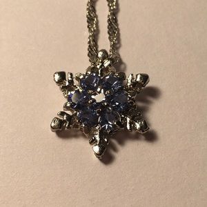 ❄️Snowflake necklace